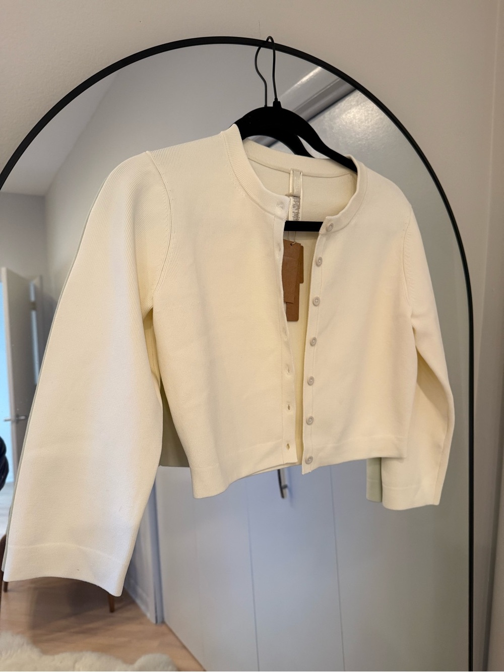 NWT SKIMS Refined Knit Cropped Cardigan